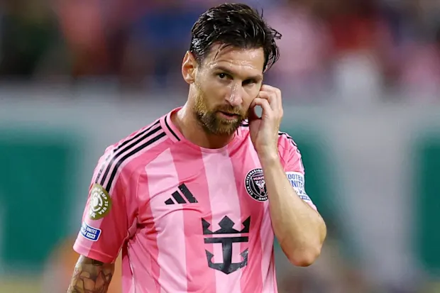 Lionel Messi Pensiun